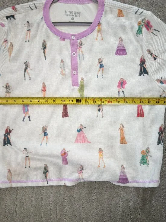 β¨ Taylor Swift The Eras Tour Pajama Set β¨ - Picture 6 of 15